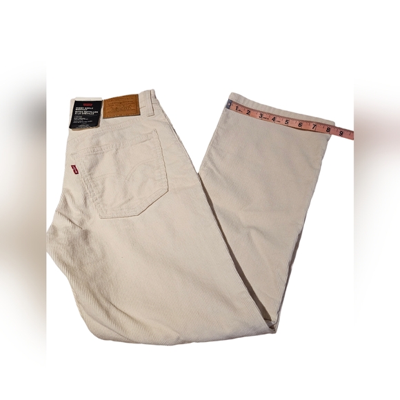 Ladies Levi's mid Rise corduroy - Picture 7 of 11
